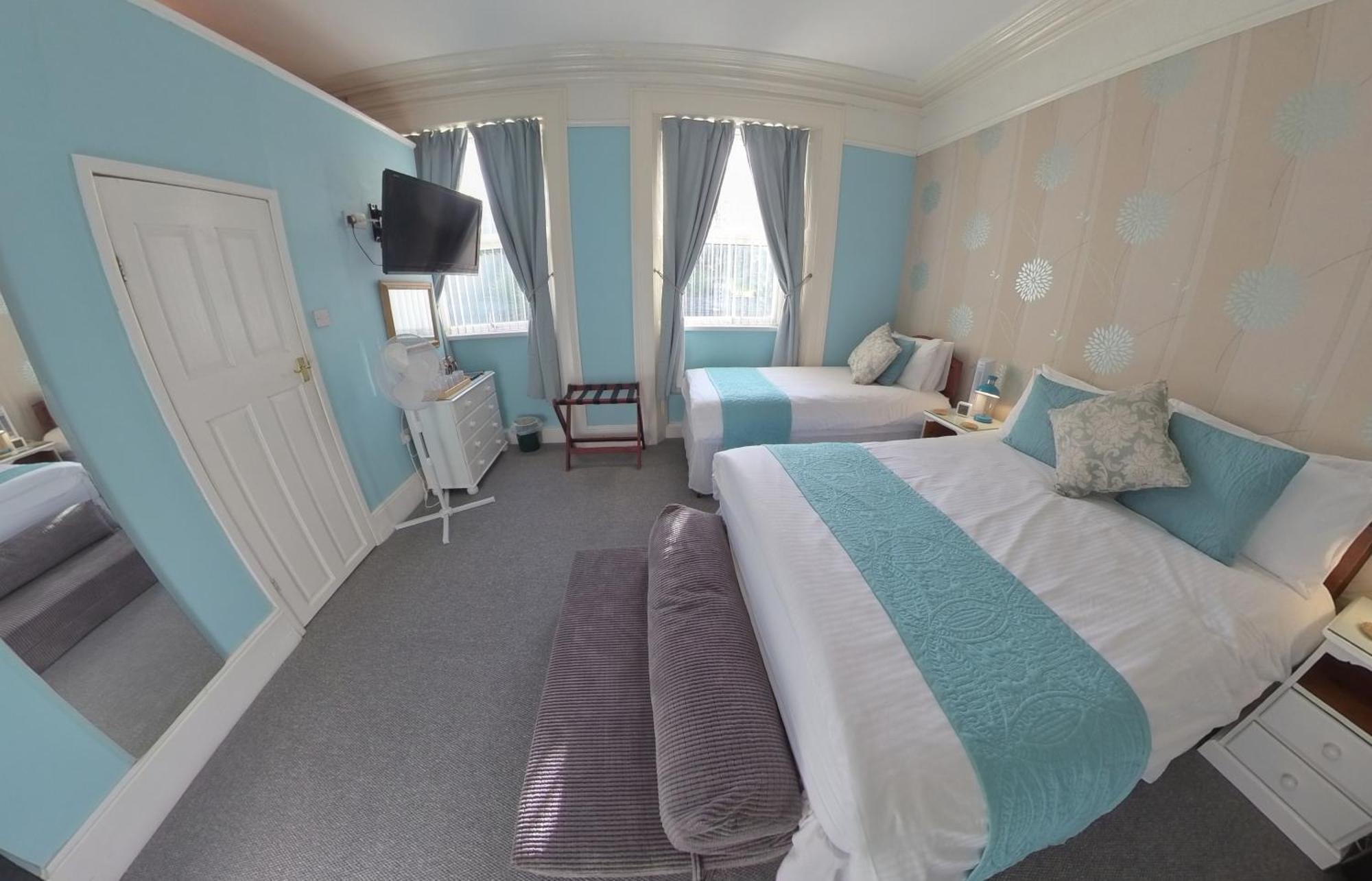 Ambassador Guest House Пейнтон Экстерьер фото