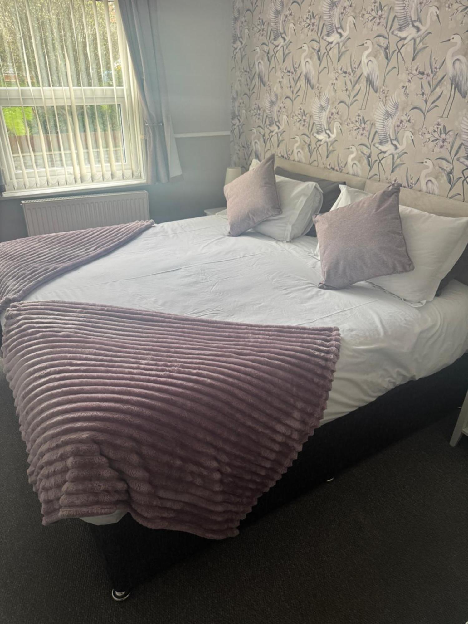 Ambassador Guest House Пейнтон Экстерьер фото