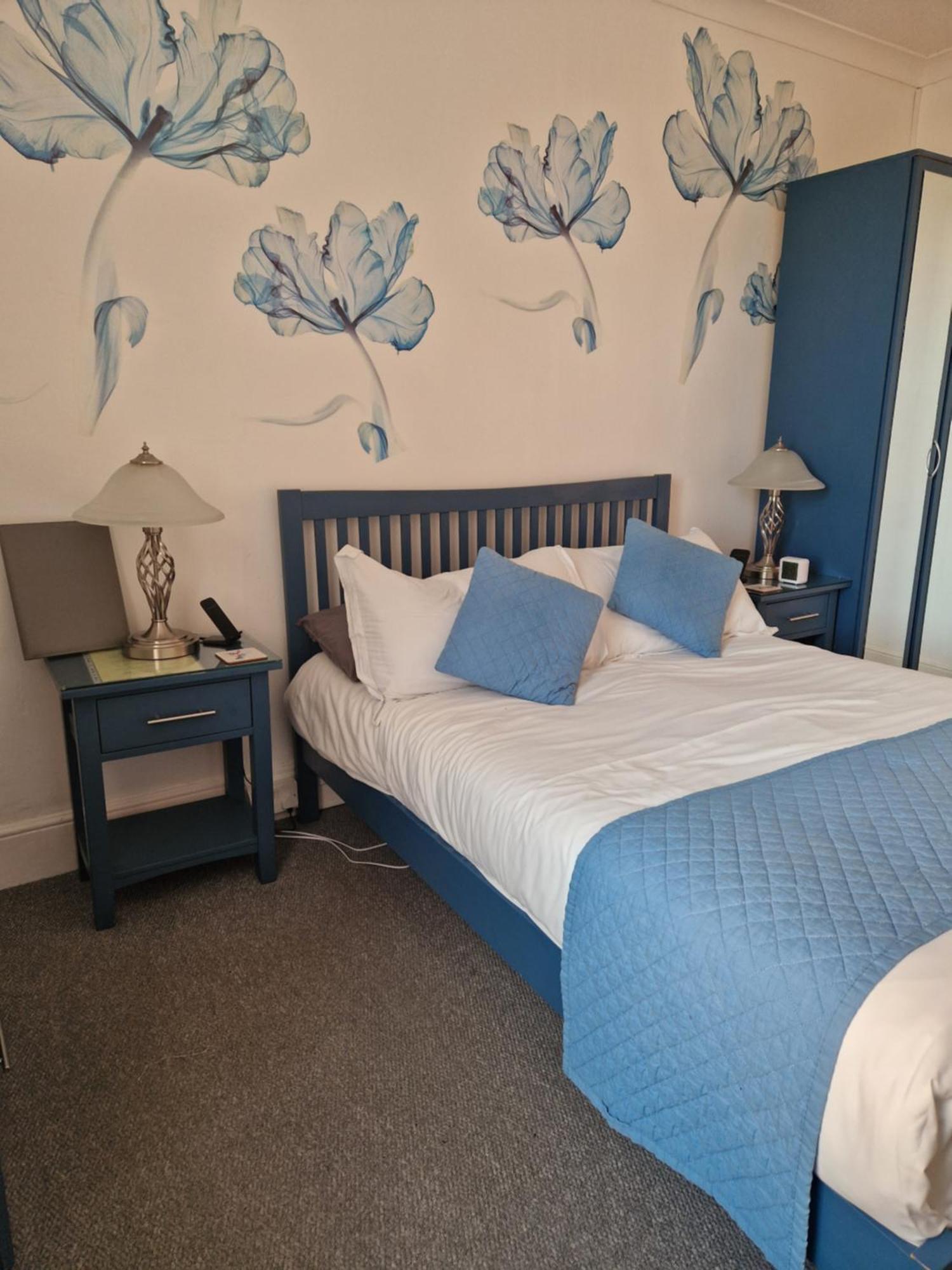 Ambassador Guest House Пейнтон Экстерьер фото